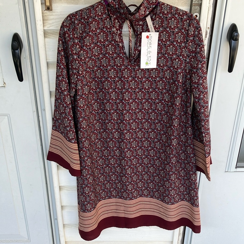 NEW W TAG Chico's Burgundy and Blue Dress with Modern Elegance